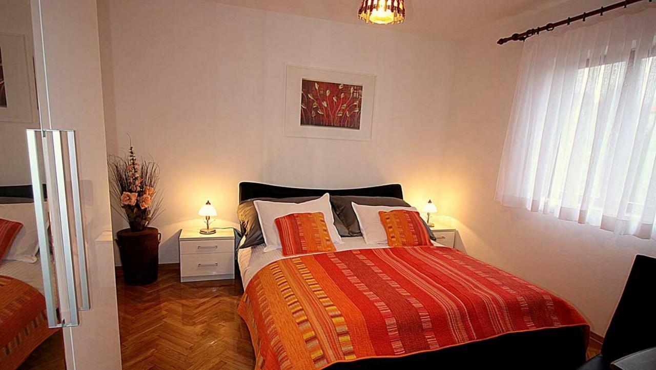 Villa Renipol Adults Only Sutivan